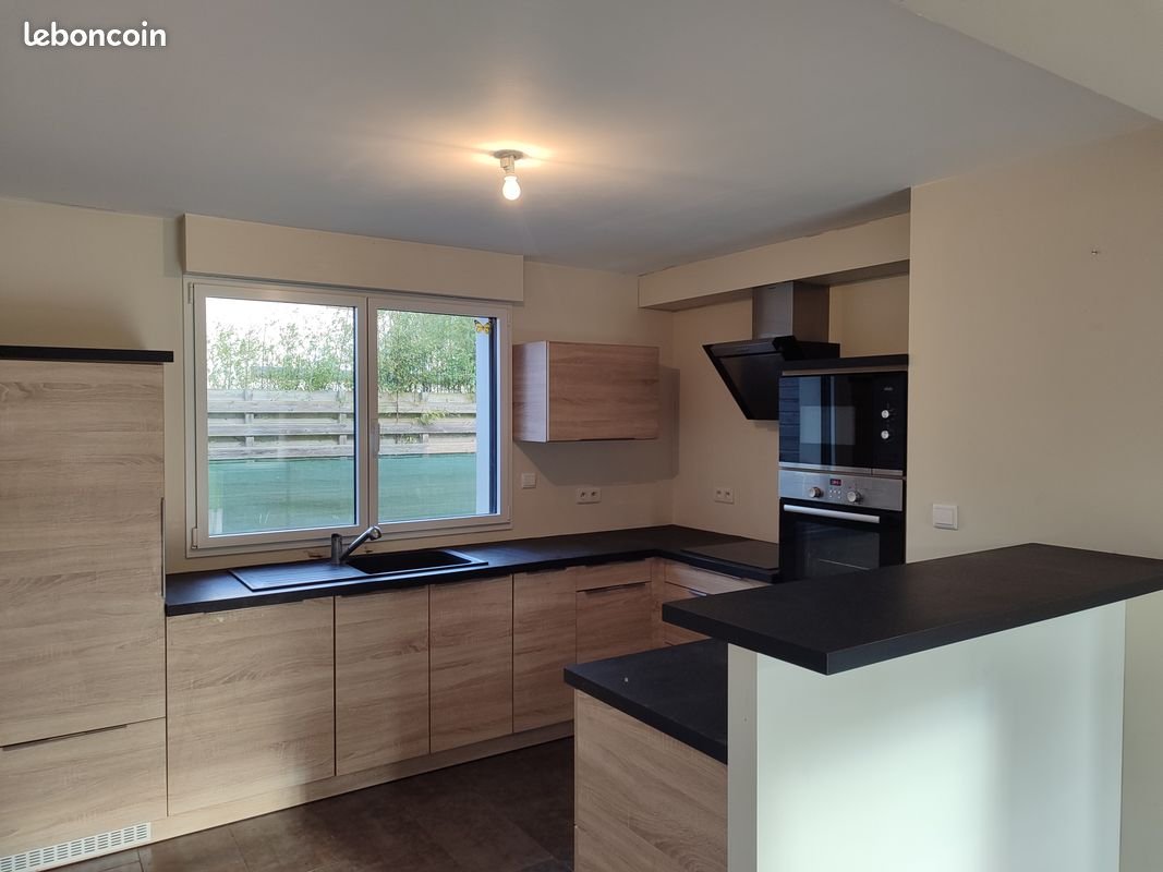 Maison à louer, 110m², Melesse
