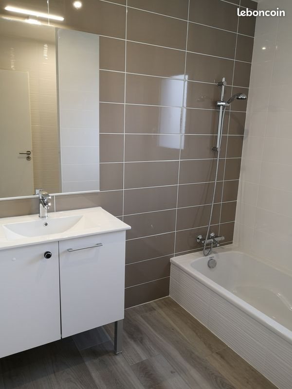 Maison à louer, 90m², Plumelin