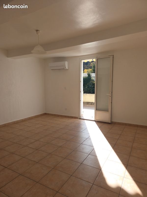 Maison à louer, 70m², Malijai