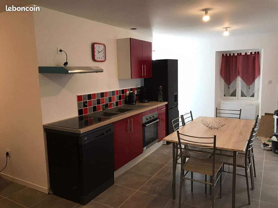 Appartement à louer, 61m², Arthès