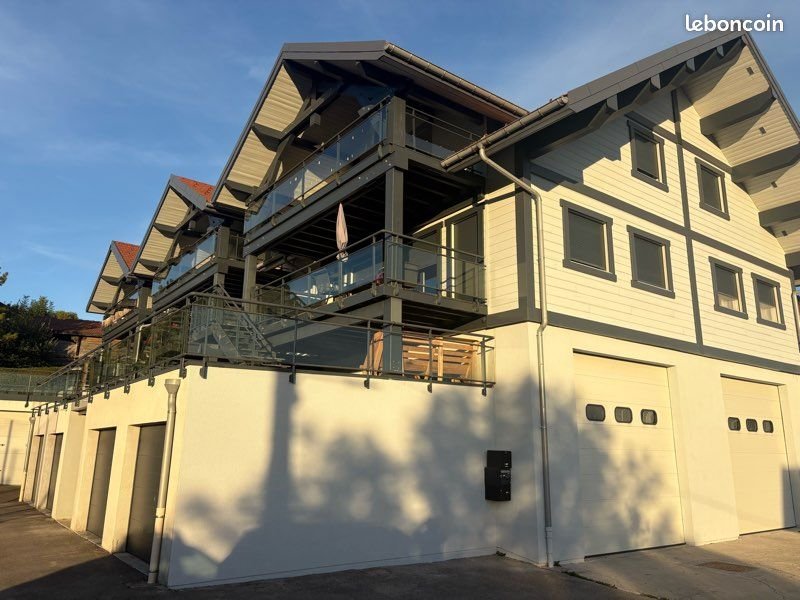 Appartement à louer, 98m², Guyans-Vennes