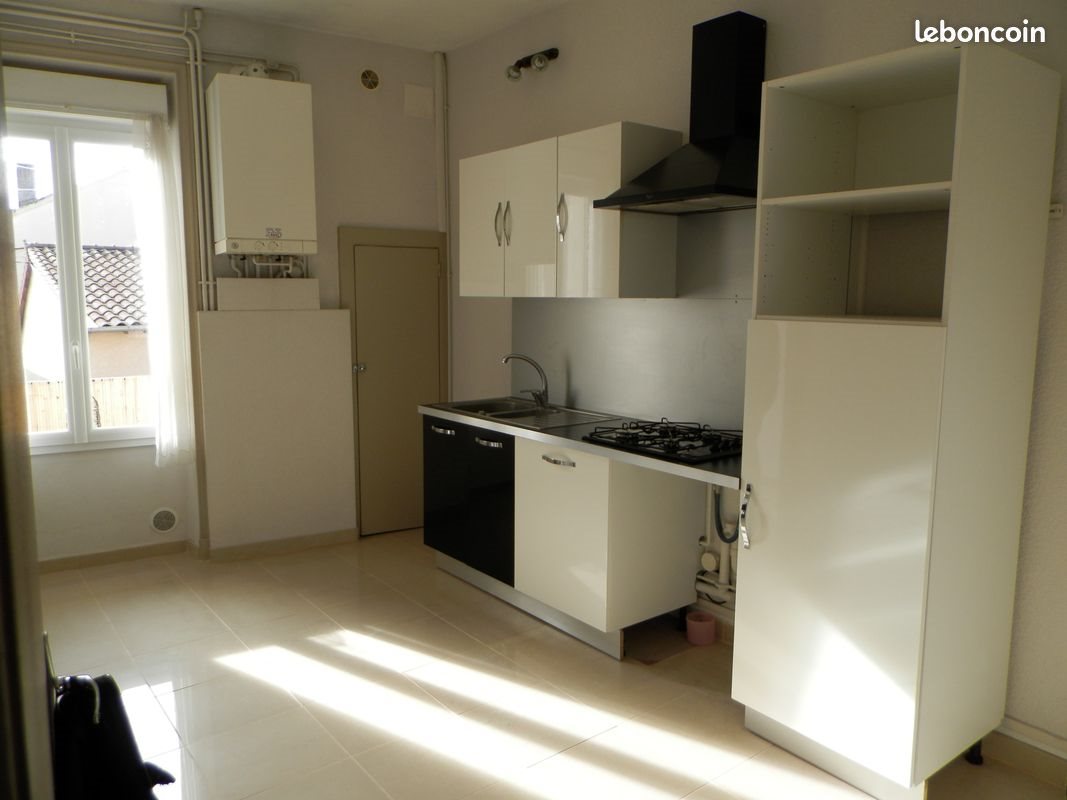 Appartement à louer, 57m², Roanne