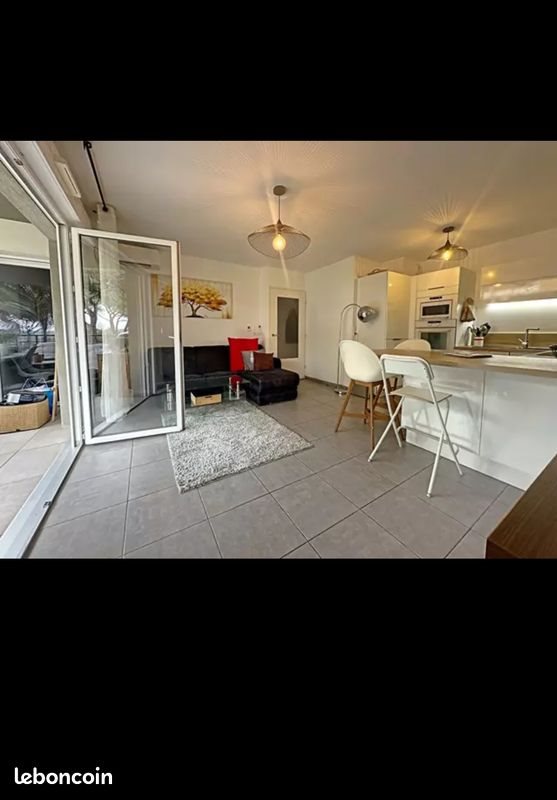 Appartement à vendre, 57m², Fréjus