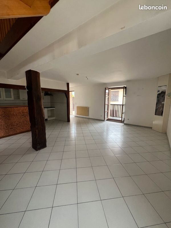 Appartement à louer, 80m², Barberaz