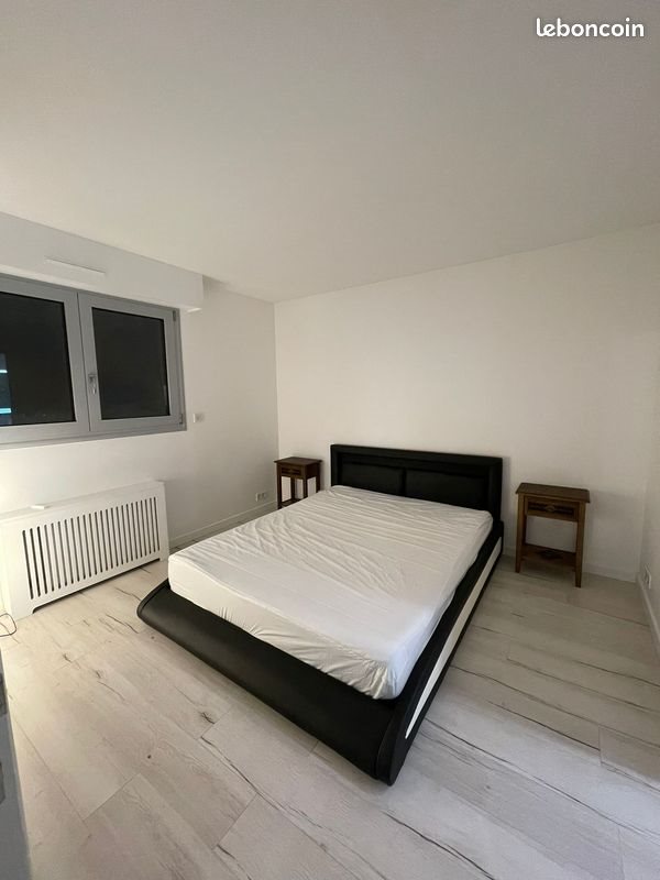 Appartement à louer, 49m², Courbevoie
