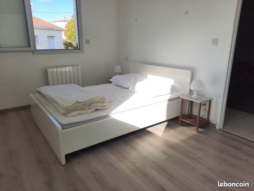 Appartement à louer, 59m², Saintes