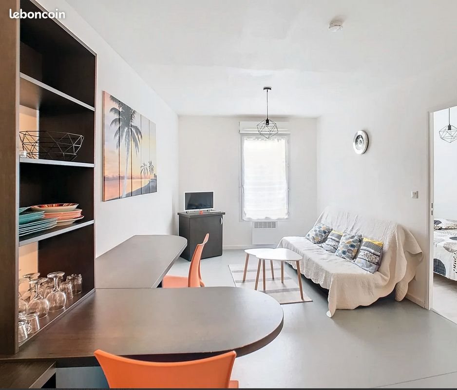 Appartement à louer, 32m², Nîmes