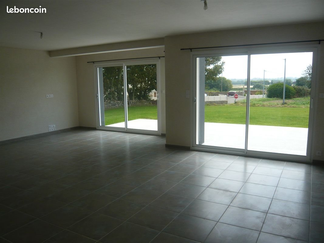 Maison à louer, 116m², Guissény