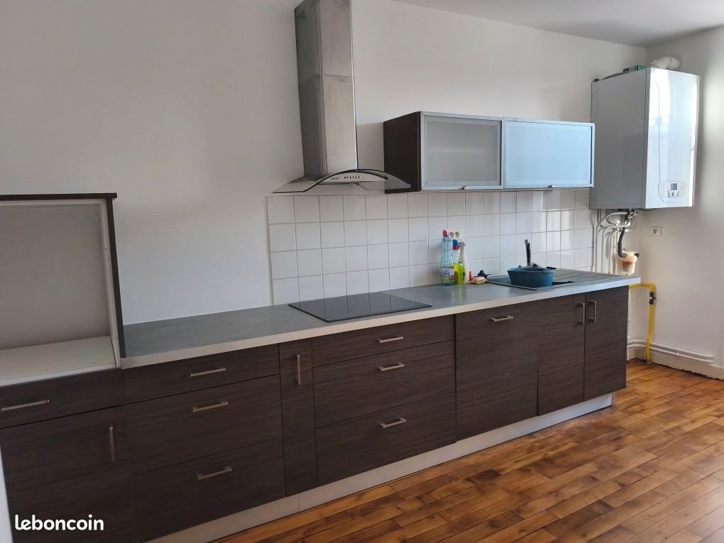Appartement à louer, 120m², Saint-Hilaire-du-Harcouët