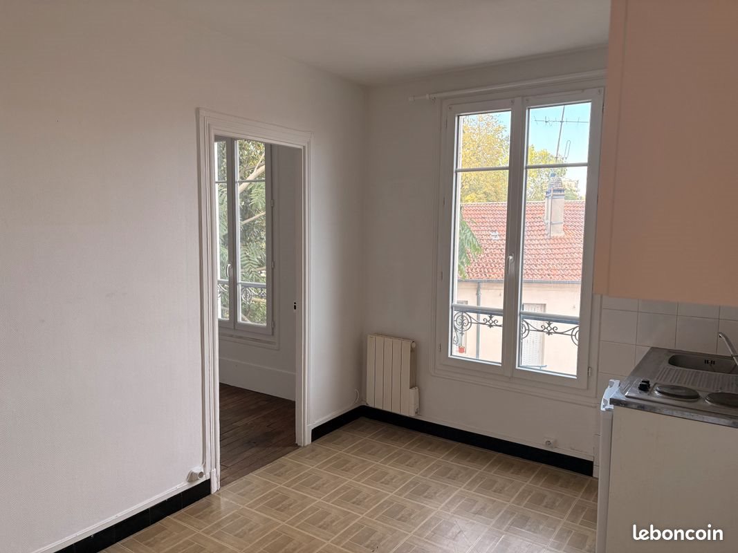 Appartement à louer, 28m², Nanterre