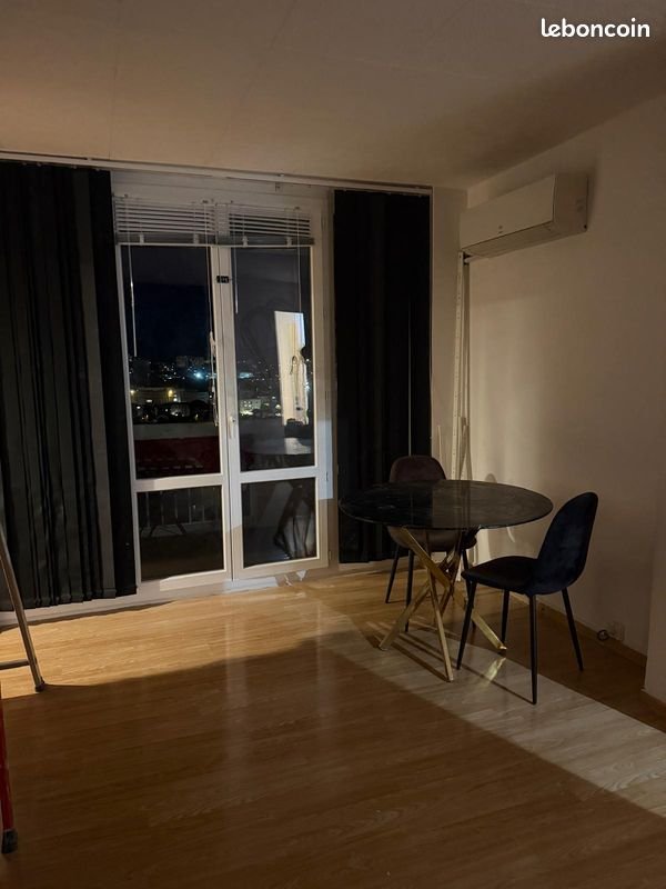 Appartement à louer, 72m², Marseille 9ème