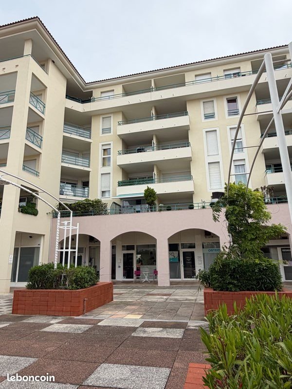 Appartement à louer, 30m², Antibes