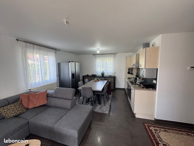 Appartement à louer, 64m², Sillingy