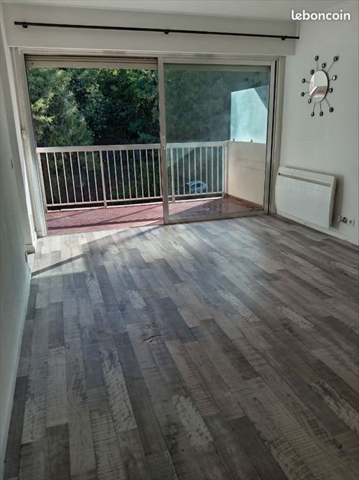 Advert pic 0