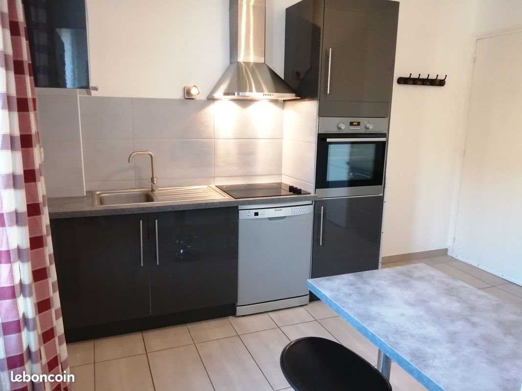 Appartement à louer, 30m², La Roche-des-Arnauds