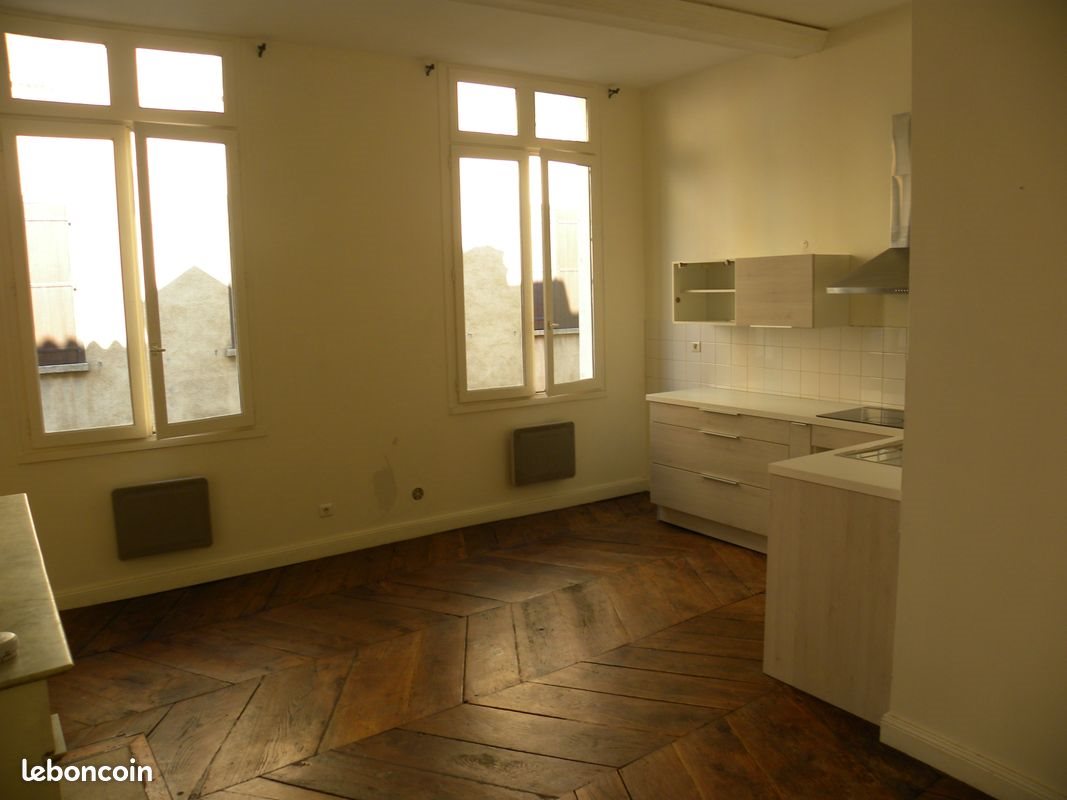 Appartement à louer, 65m², Villefranche-de-Rouergue