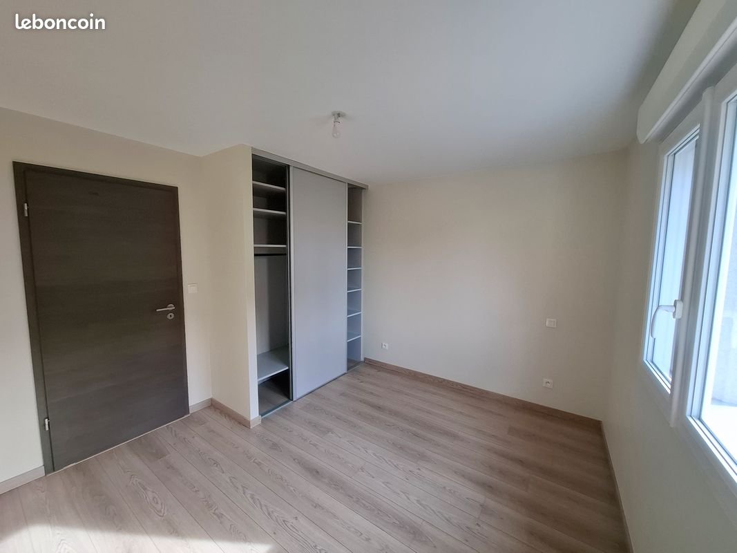 Appartement à louer, 47m², Loisin