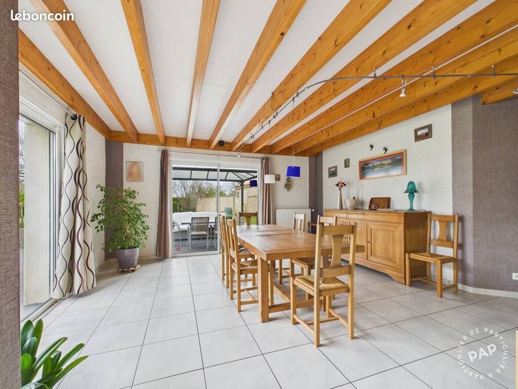 Maison à vendre, 224m², Saint-Pierre-le-Vieux