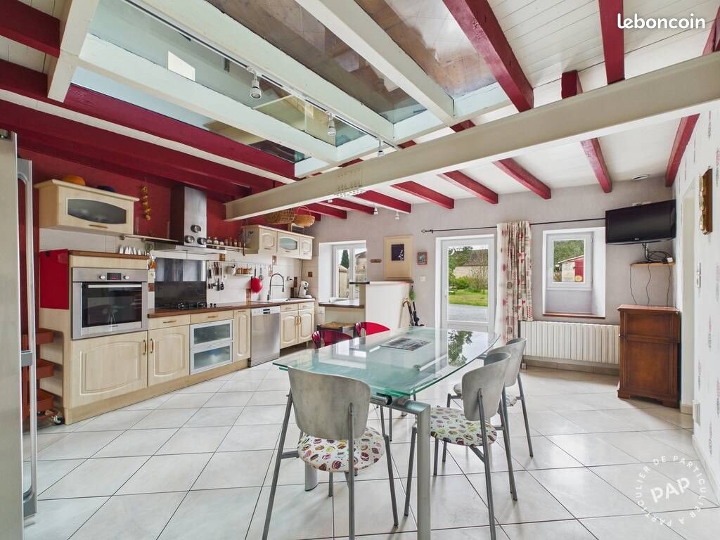 Maison à vendre, 224m², Saint-Pierre-le-Vieux