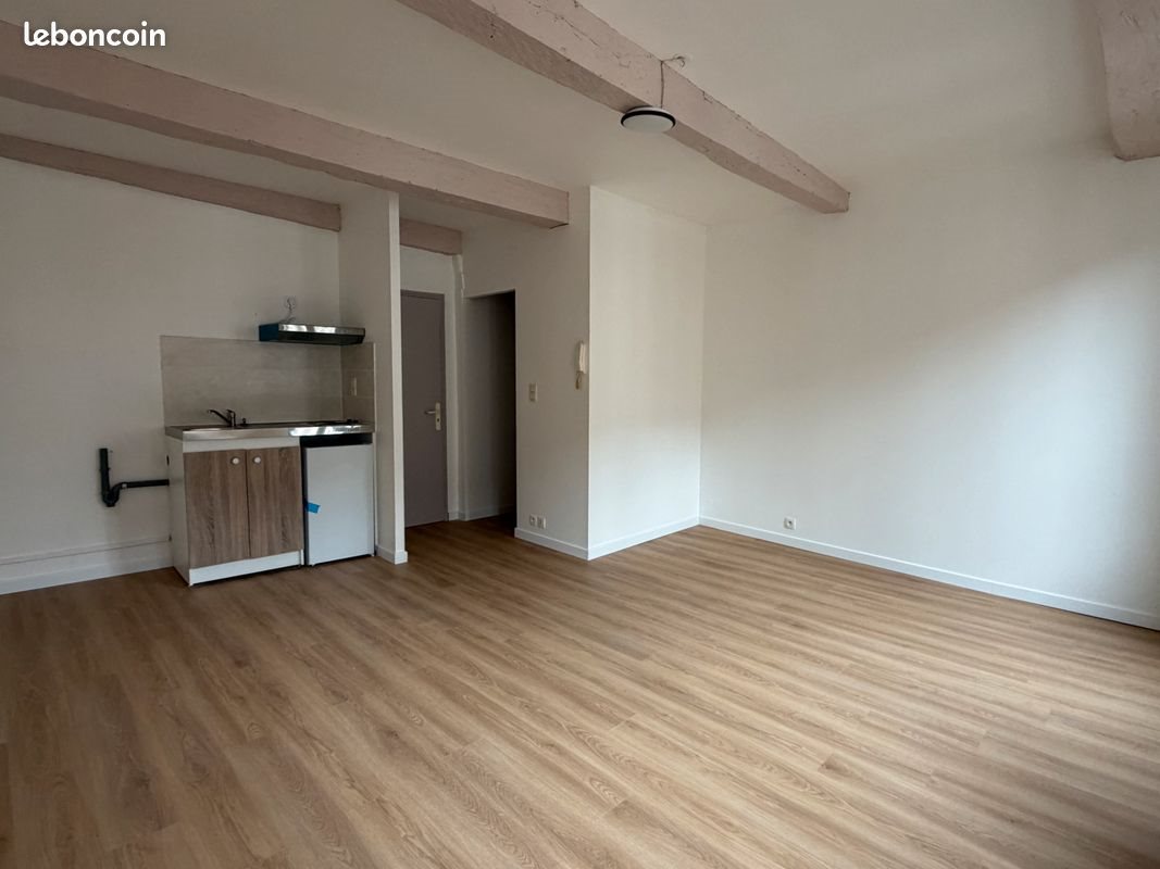 Appartement à louer, 27m², Cordes-sur-Ciel