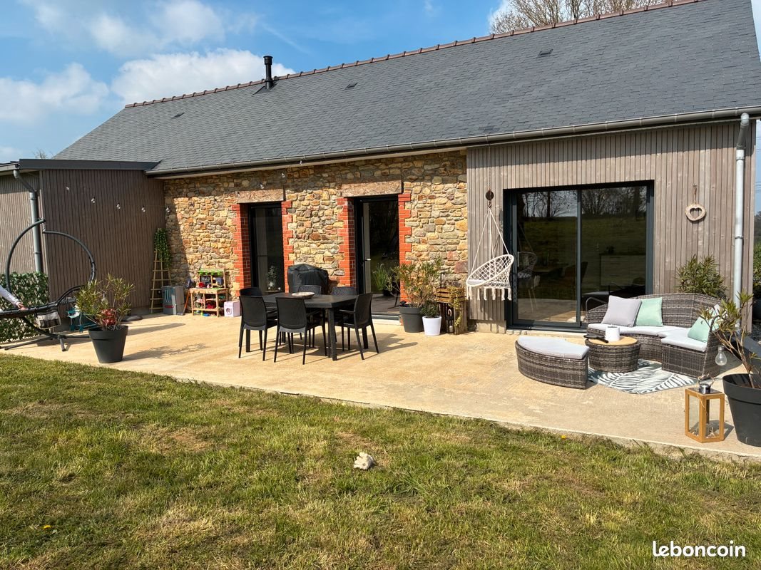 Maison à louer, 110m², Domalain