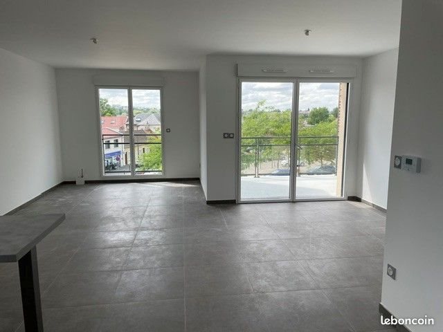 Appartement à louer, 84m², Camon