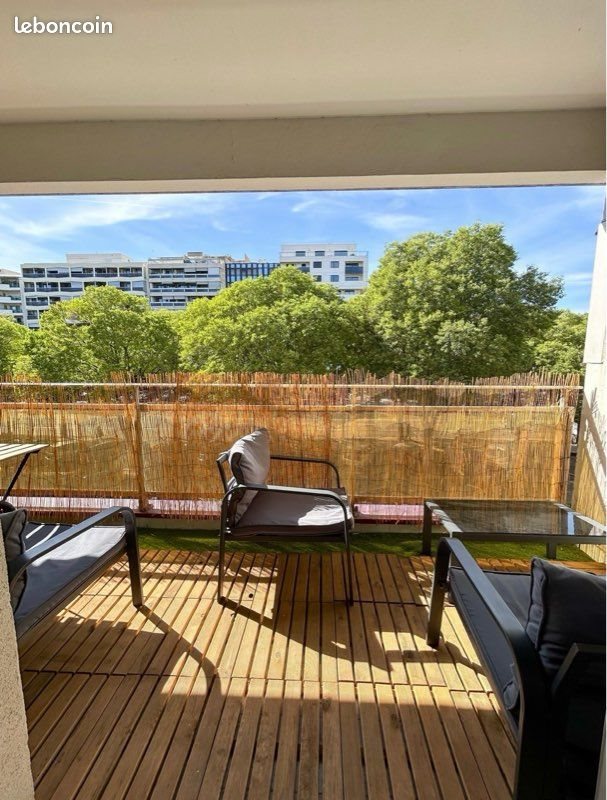 Appartement à louer, 33m², Marseille 8ème