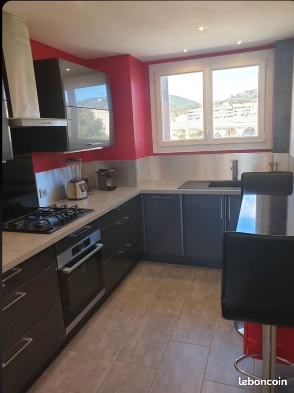 Appartement à louer, 61m², Hyères