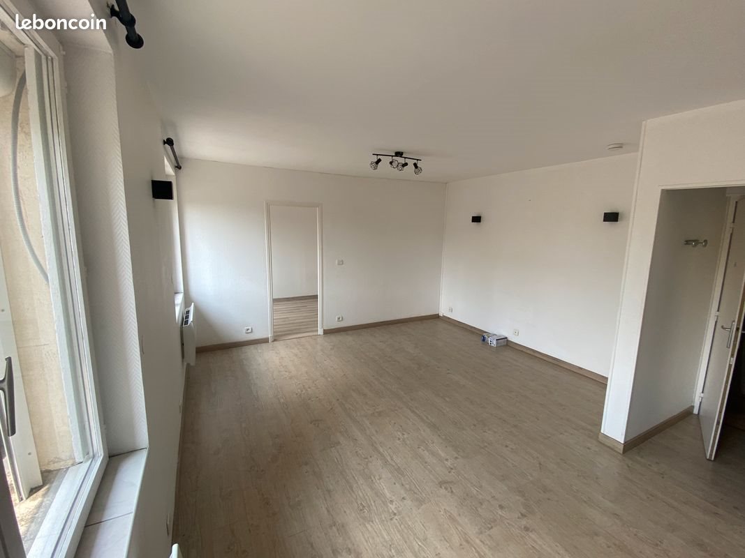 Appartement à louer, 45m², Charleville-Mézières