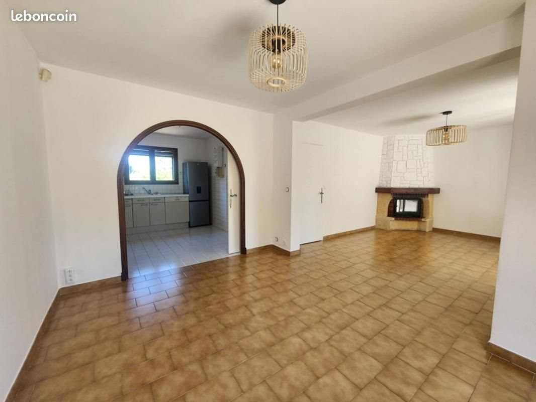 Maison à louer, 85m², Saint-Raphaël