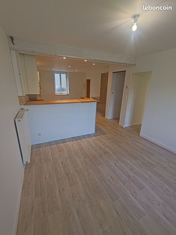 Appartement à louer, 70m², Riotord