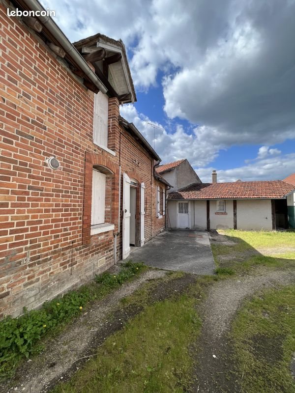 Maison à louer, 85m², Yvoy-le-Marron