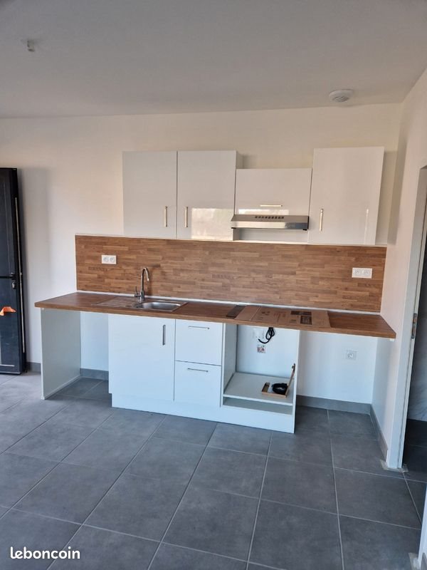 Appartement à louer, 40m², Saint-Justin
