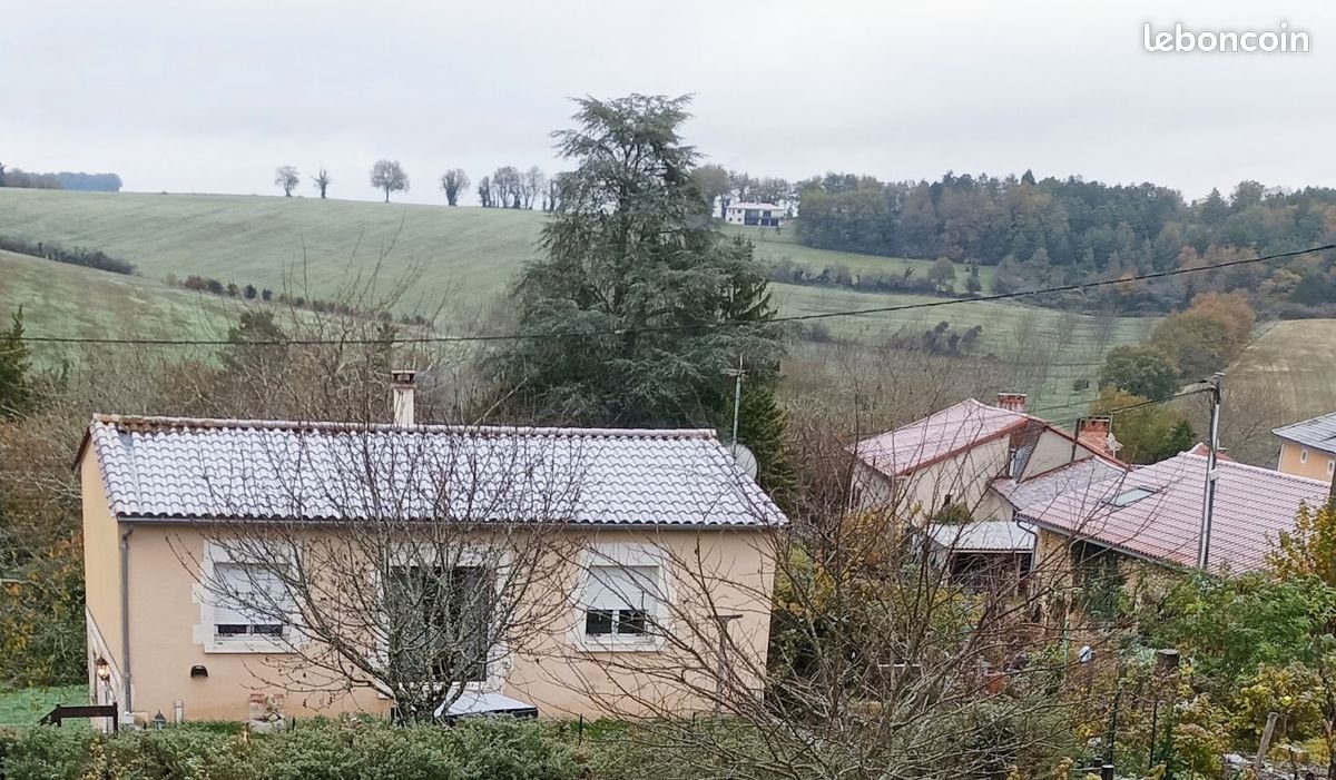 Maison à louer, 92m², Léguillac-de-l'Auche