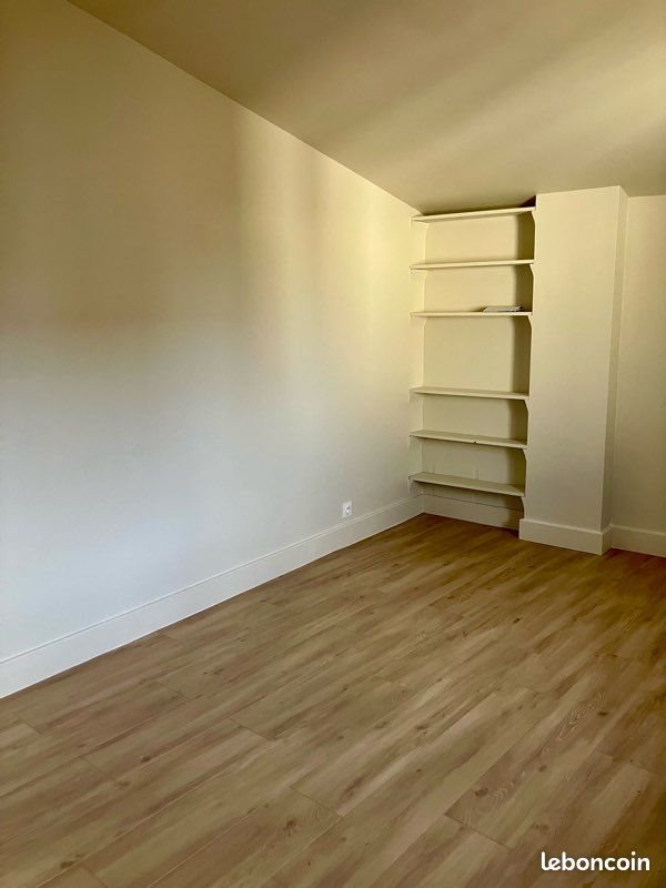 Appartement à louer, 93m², Eyguières
