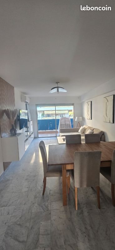 Appartement à louer, 75m², Antibes