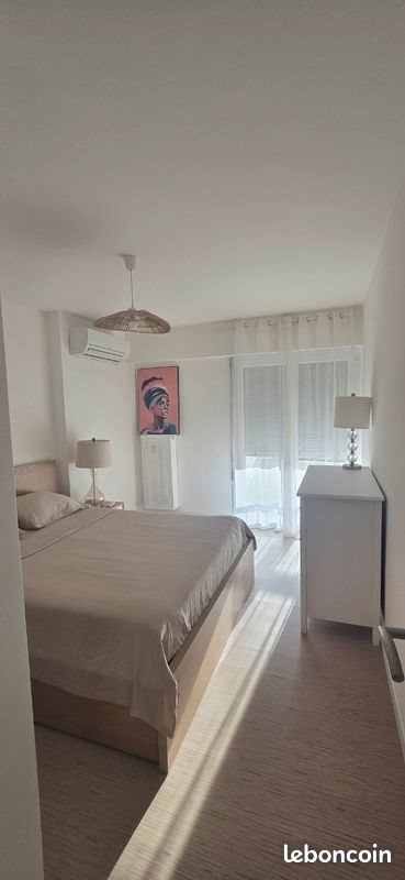 Appartement à louer, 75m², Antibes
