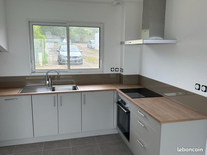 Maison à louer, 85m², Plozévet