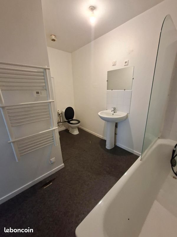 Appartement à louer, 48m², Le Houlme