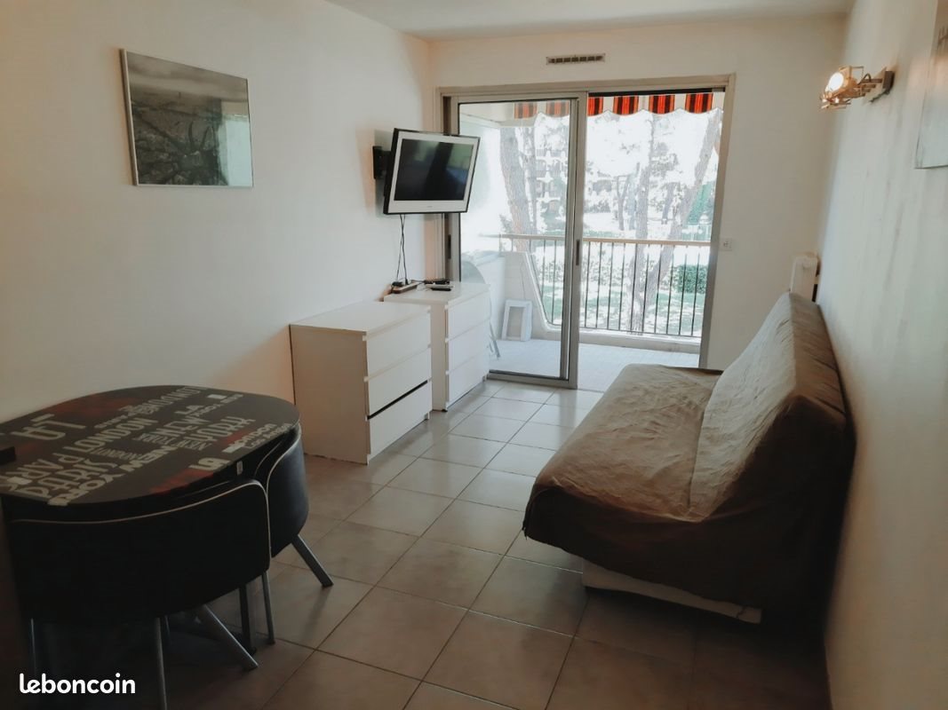 Appartement à louer, 22m², Mandelieu-la-Napoule