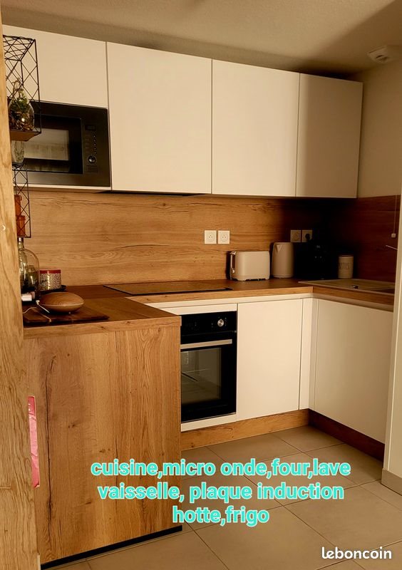 Appartement à louer, 42m², Vias