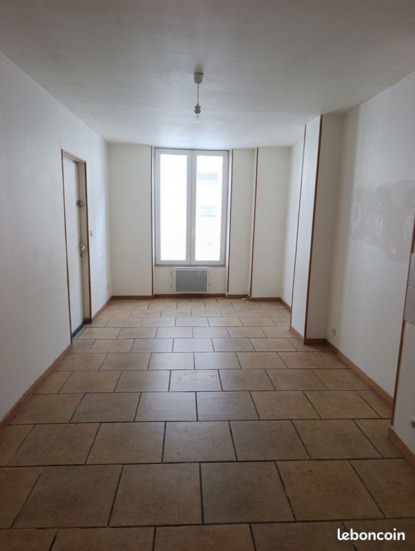 Appartement à louer, 25m², Fère-en-Tardenois