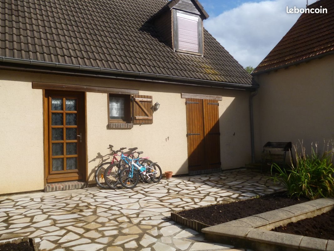 Appartement à louer, 70m², Sours