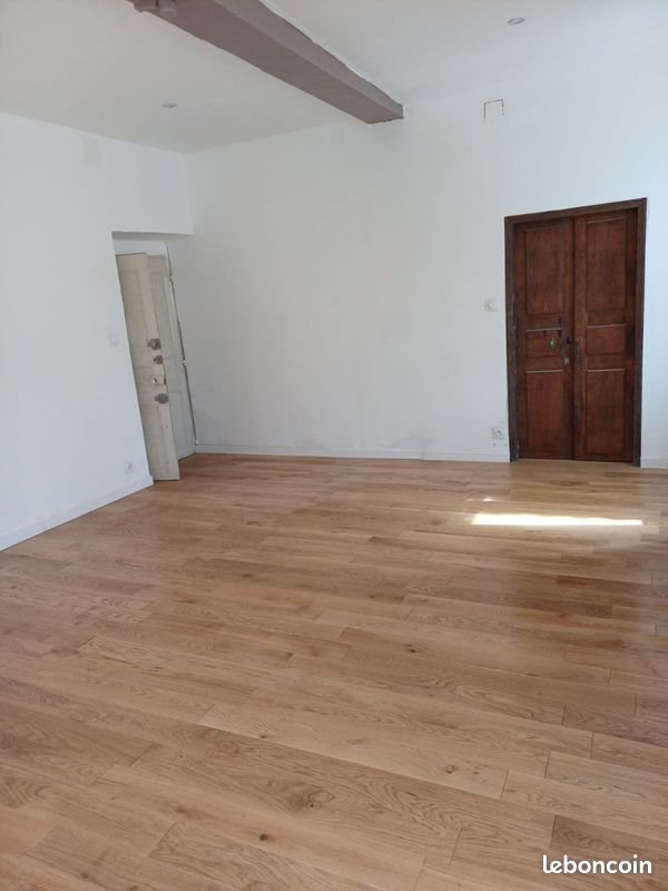 Appartement à louer, 79m², Vico