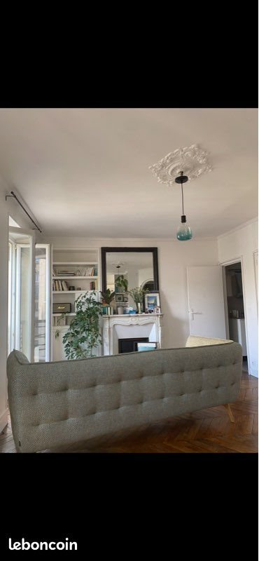 Appartement à louer, 45m², Paris 18ème