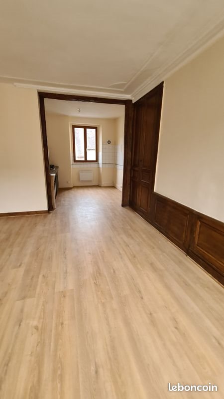 Appartement à louer, 160m², Villeneuve-l'Archevêque