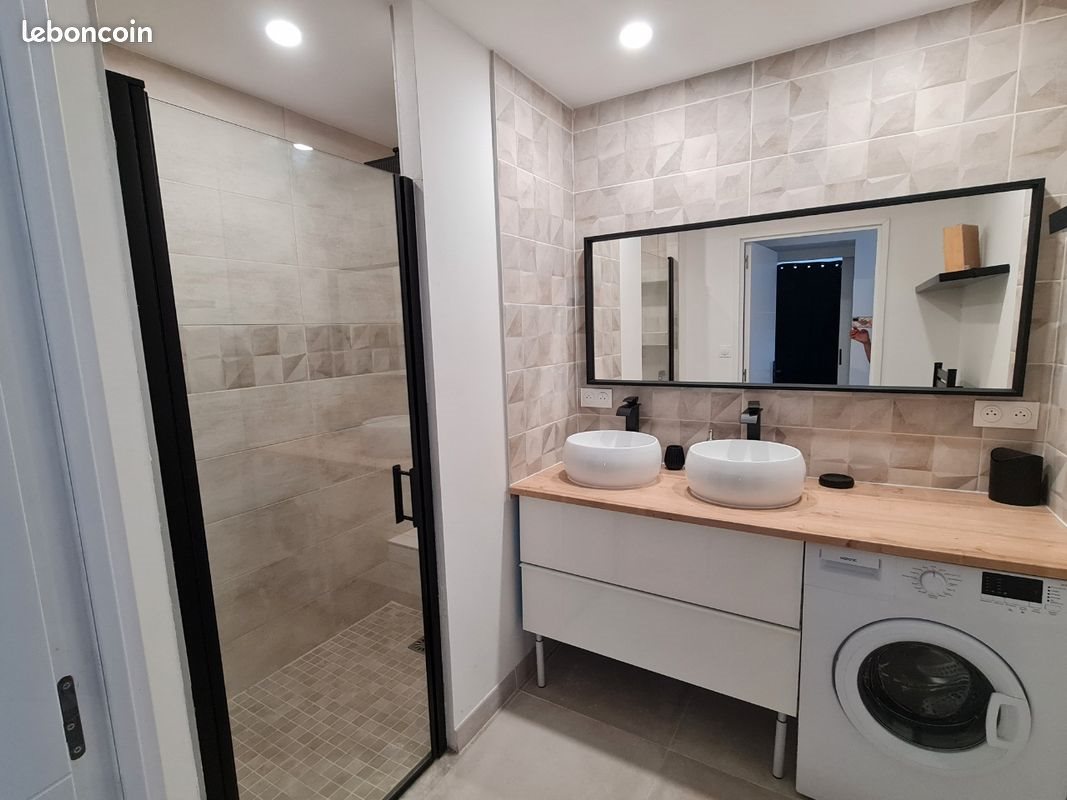 Appartement à louer, 65m², Aigues-Mortes
