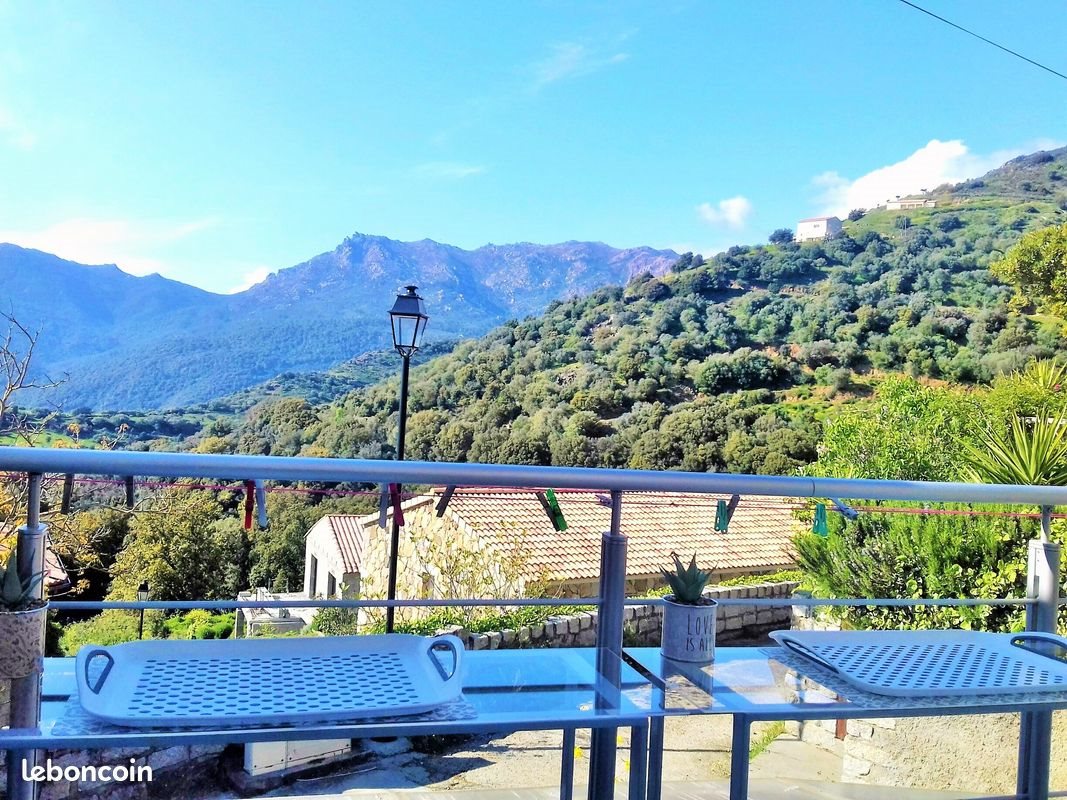 Maison à vendre, 100m², Fozzano