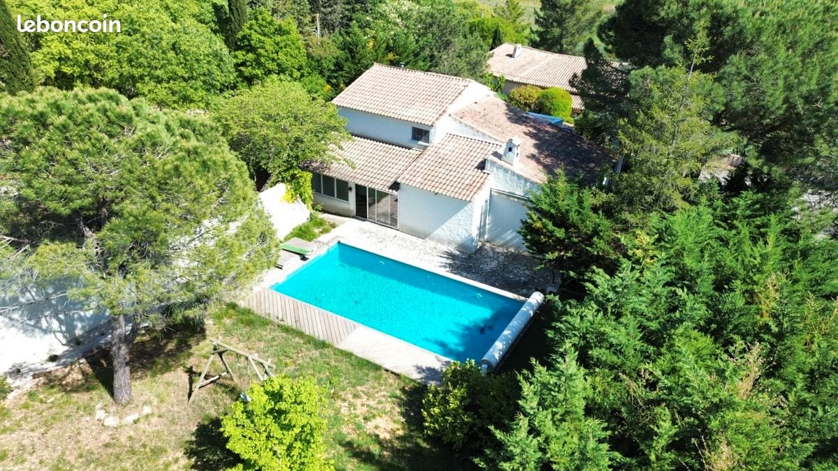 Maison à vendre, 145m², Vailhauquès