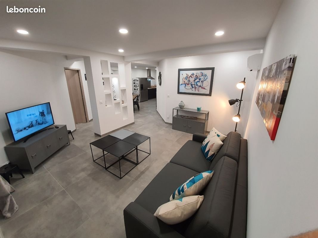 Appartement à louer, 76m², Viggianello
